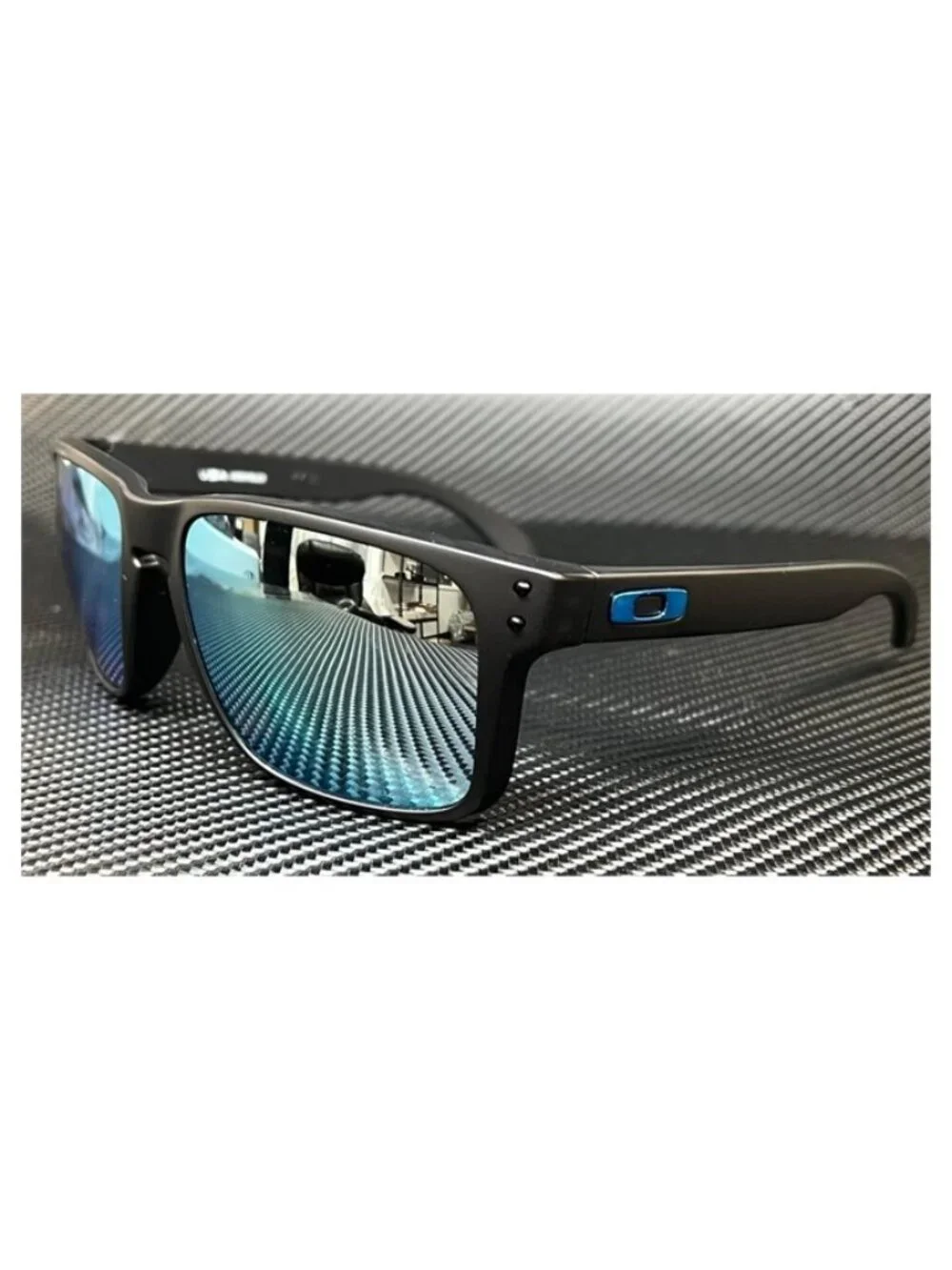 New Oakley Men  Sunglasses --